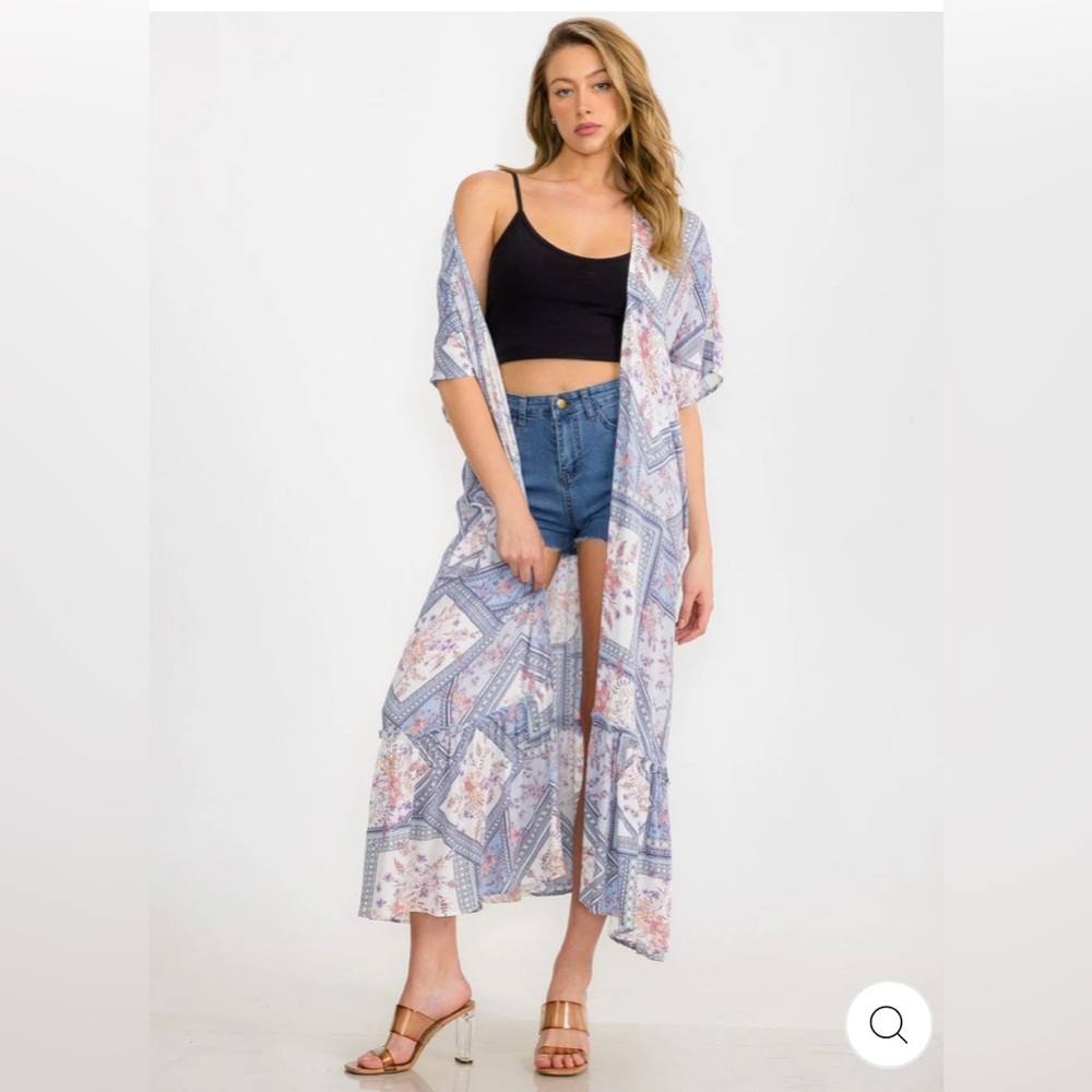 124. Bohemian Short Sleeve Ruffle Bottom Hem Kimono - Picture 3 of 4